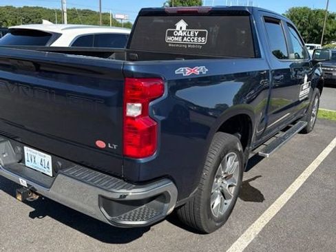 Used 2022 Chevrolet Silverado 1500 LT AWD/4WD image 11