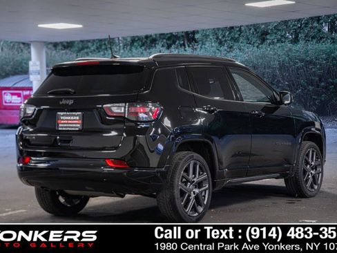 Used 2024 Jeep Compass Limited w/ Driver Assist Group I image 17
