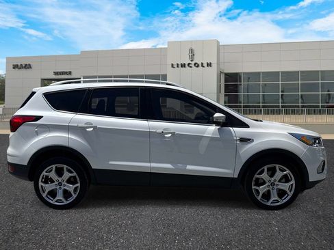 Used 2019 Ford Escape Titanium FWD image 2