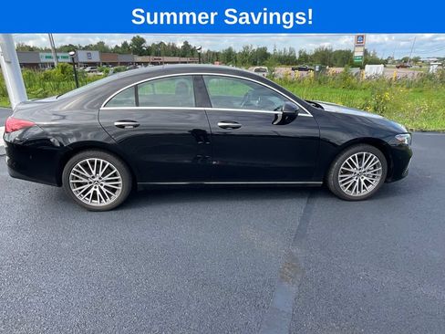 Used 2025 Mercedes-Benz CLA 250 4MATIC image 10