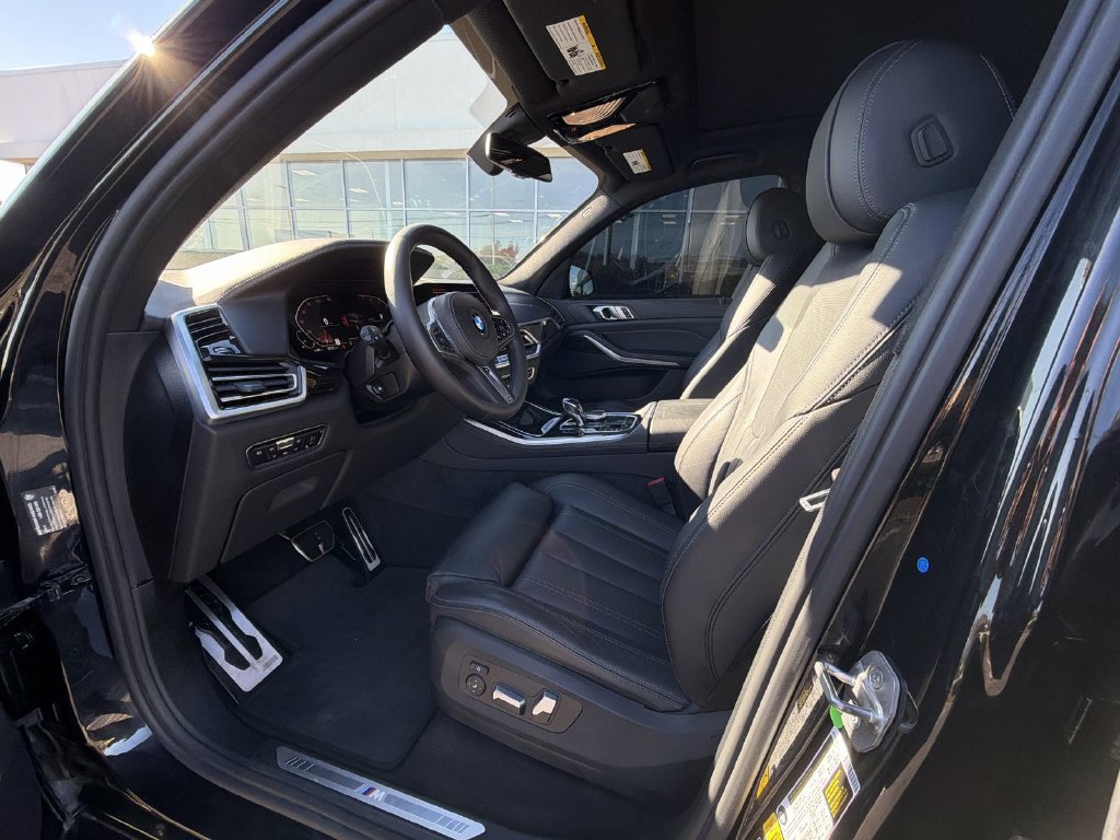 Used 2020 BMW X5 xDrive40i w/ M Sport Package AWD/4WD image 10