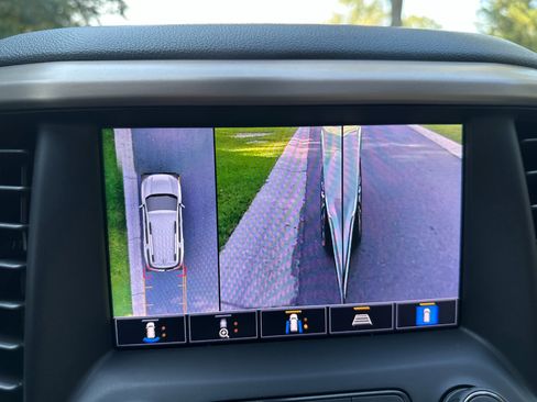 Used 2022 GMC Acadia Denali w/ Denali Technology Package image 52