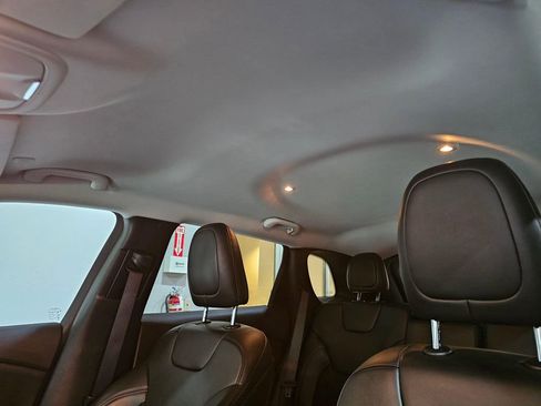 Used 2020 Jeep Cherokee Latitude Plus w/ Cold Weather Group image 22