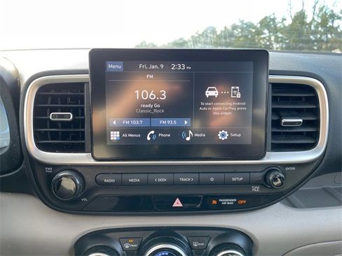 Used 2023 Hyundai Venue SEL w/ Cargo Package image 27