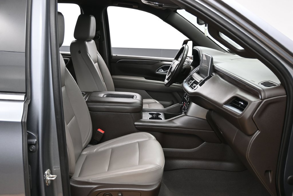 Used 2021 Chevrolet Suburban LT RWD image 34