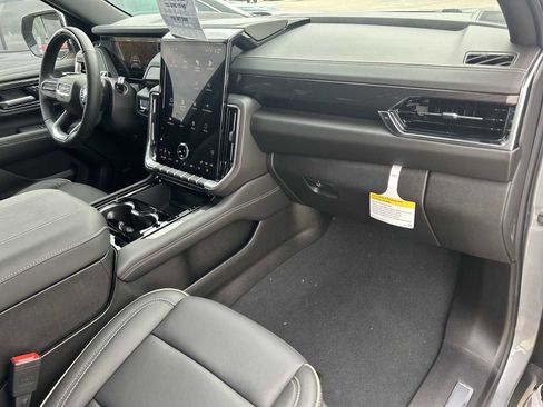 New 2026 GMC Yukon Elevation image 29