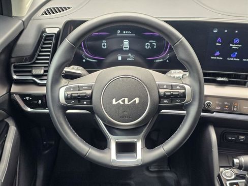 Used 2025 Kia Sportage EX AWD/4WD image 13