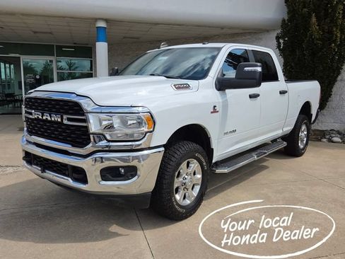 Used 2024 RAM 2500 Big Horn w/ Off Road Package AWD/4WD image 1