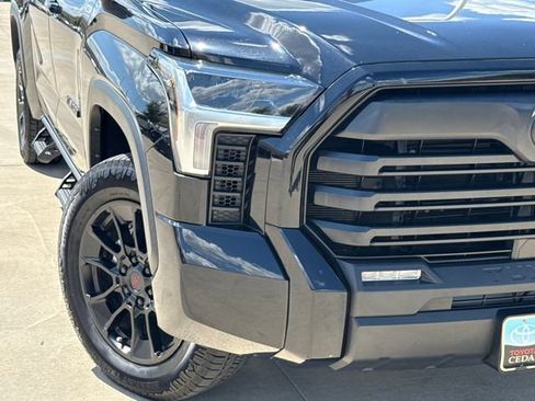 Used 2023 Toyota Tundra SR5 AWD/4WD image 4