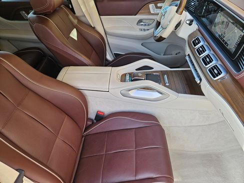 Used 2023 Mercedes-Benz Maybach GLS 600 Maybach GLS 600 image 15