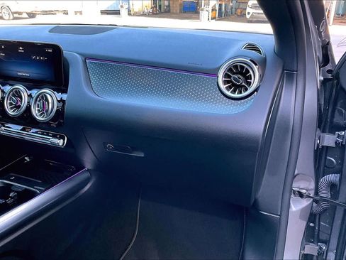 Used 2025 Mercedes-Benz GLA 250 image 19