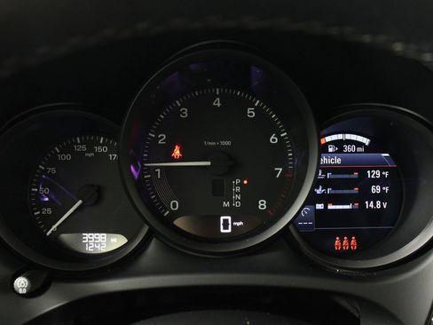 Certified 2026 Porsche Macan AWD/4WD image 16