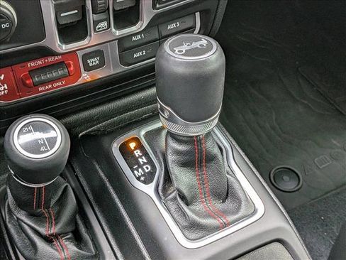 Used 2019 Jeep Wrangler Unlimited Rubicon AWD/4WD image 15