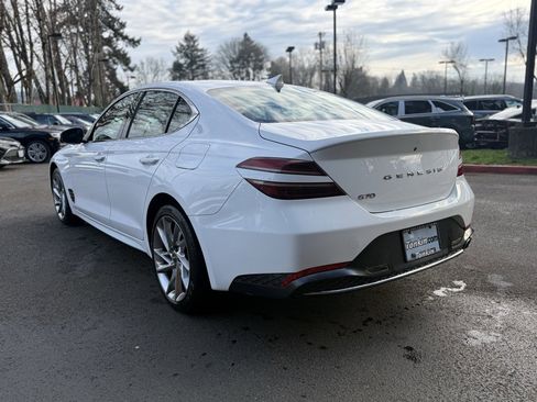 Used 2022 Genesis G70 2.0T image 10