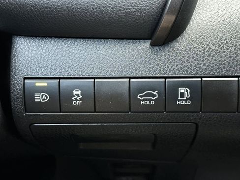 Used 2022 Toyota Camry SE image 28