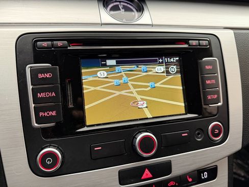 Used 2014 Volkswagen CC R-Line image 12