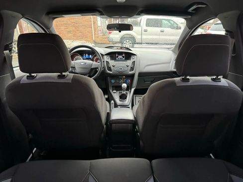 Used 2017 Ford Focus ST image 32