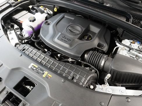 New 2023 Jeep Grand Cherokee Summit image 38