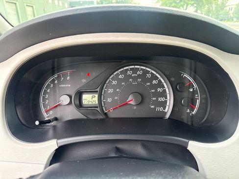 Used 2013 Toyota Sienna LE FWD image 21