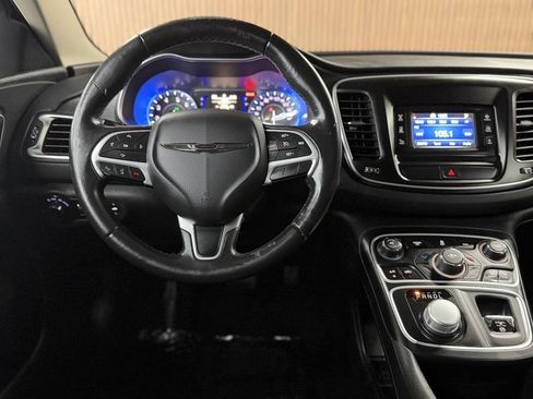Used 2017 Chrysler 200 LX FWD image 7