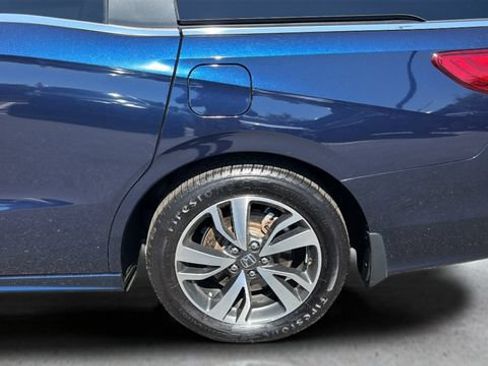Used 2023 Honda Odyssey Touring image 39