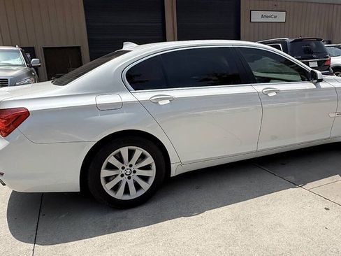 Used 2009 BMW 750Li RWD image 13