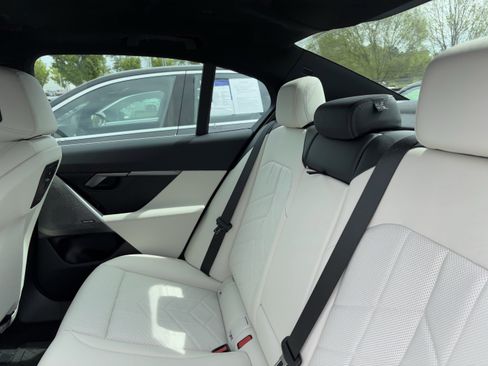 Used 2026 BMW 530i w/ Premium Package image 32