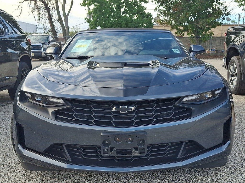 Used 2023 Chevrolet Camaro LT w/ Technology Package RWD image 3
