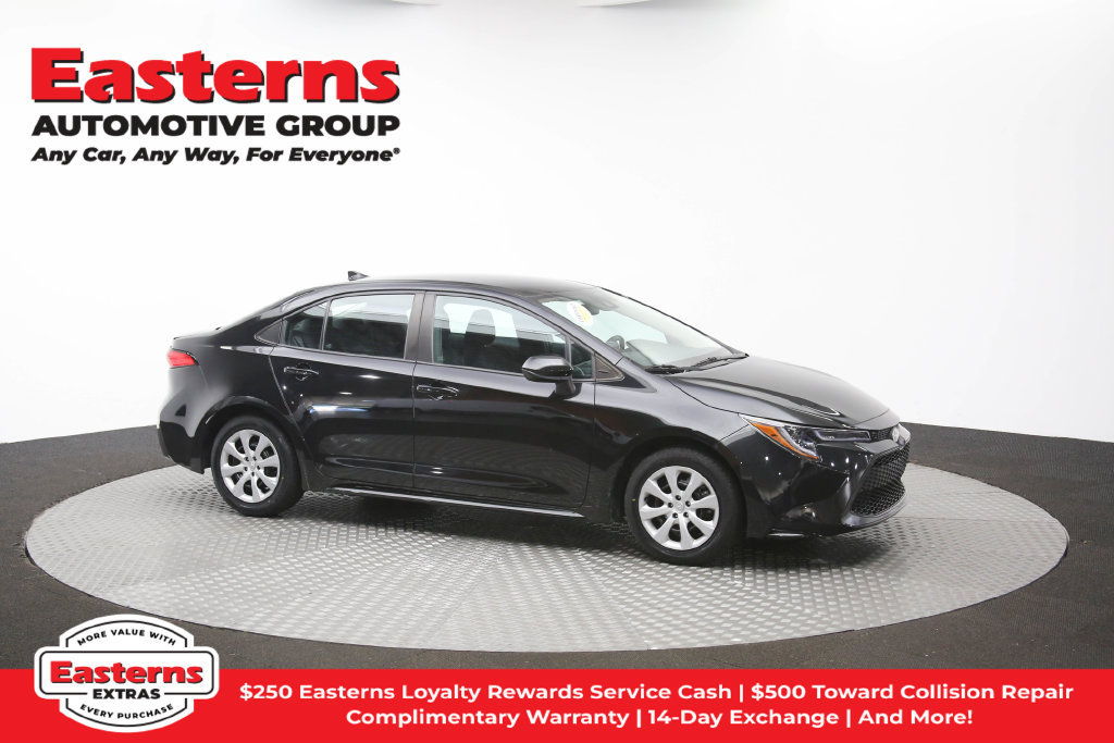 Used 2021 Toyota Corolla LE w/ Carpet Mat Package (TMS) FWD image 50