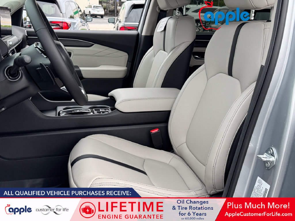 New 2026 Honda Pilot Touring image 5