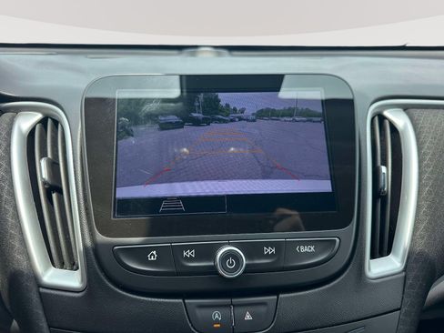 Used 2024 Chevrolet Malibu LS FWD image 10