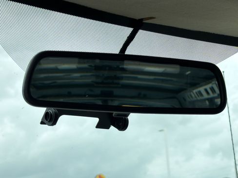 Used 2022 Chevrolet Express 3500 Extended w/ Driver Convenience Package image 16