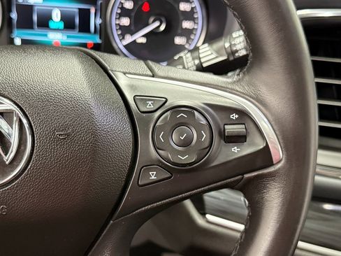 Used 2018 Buick Enclave Essence w/ Experience Buick Package AWD/4WD image 18