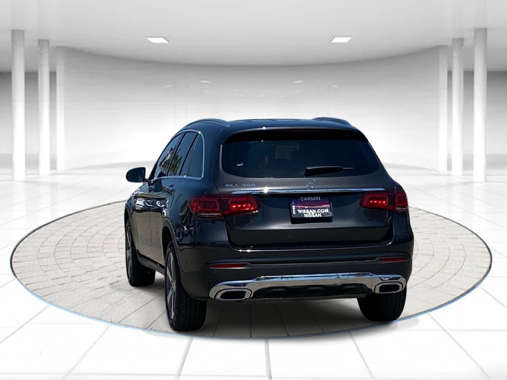 Used 2022 Mercedes-Benz GLC 300 image 3