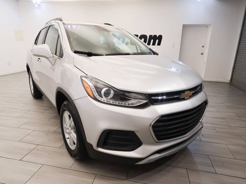 Used 2019 Chevrolet Trax LT w/ LT Convenience Package AWD/4WD image 7
