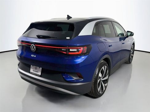 Used 2022 Volkswagen ID.4 Pro S w/ Gradient Package RWD image 5