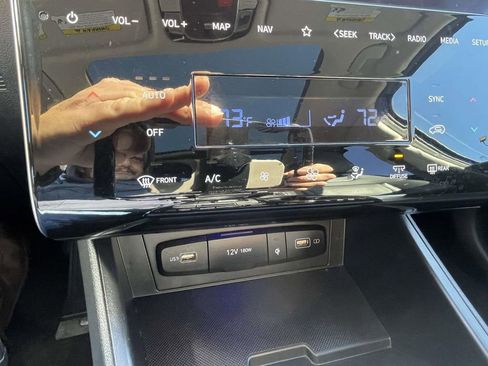 Used 2023 Hyundai Tucson Limited image 23