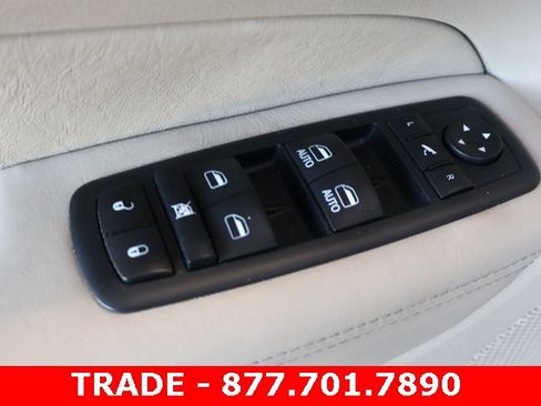 Used 2016 Jeep Grand Cherokee Overland image 11