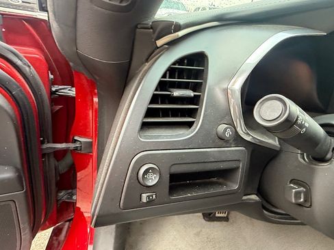 Used 2014 Chevrolet Corvette Stingray Coupe image 18