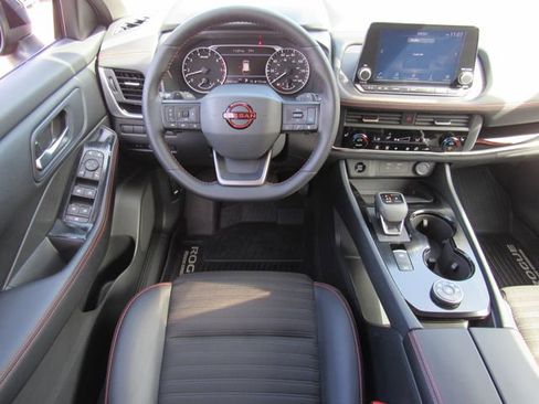 Certified 2025 Nissan Rogue Rock Creek image 17