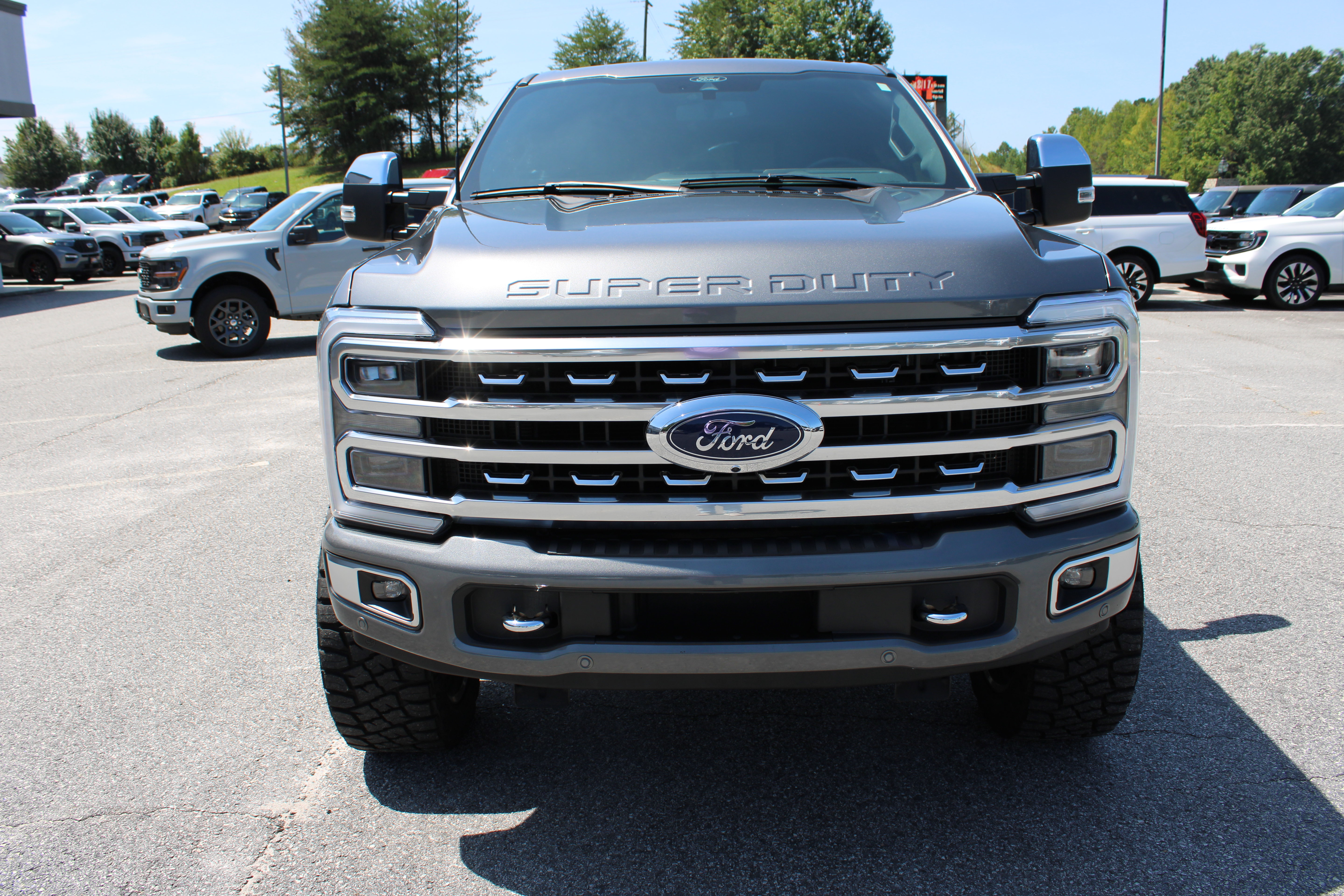 Used 2024 Ford F250 Platinum AWD/4WD image 3