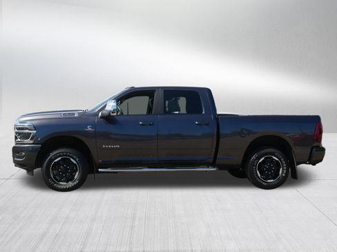 Used 2025 RAM 2500 Laramie AWD/4WD image 4