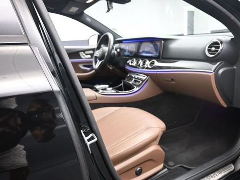 Used 2019 Mercedes-Benz E 450 4MATIC Sedan image 28