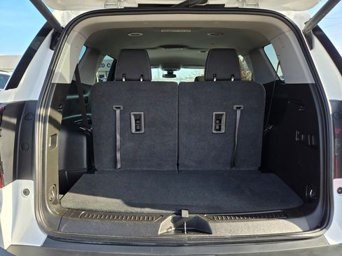 Used 2023 GMC Acadia SLE w/ Driver Convenience Package image 33