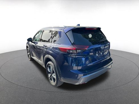 Used 2026 Nissan Rogue SL FWD image 5