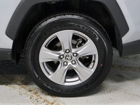 Used 2025 Toyota RAV4 XLE image 18