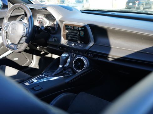 Used 2018 Chevrolet Camaro SS image 17