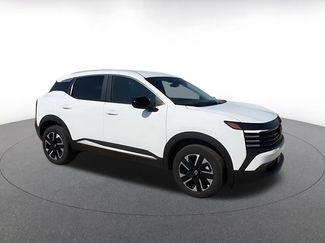 Used 2026 Nissan Kicks SV w/ Cold Weather Package AWD/4WD video 2