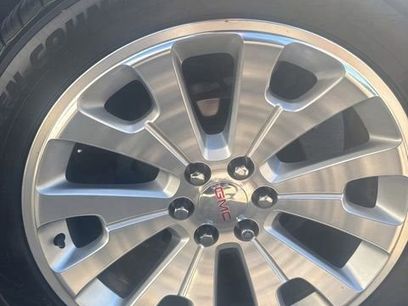 Used 2015 GMC Yukon SLT