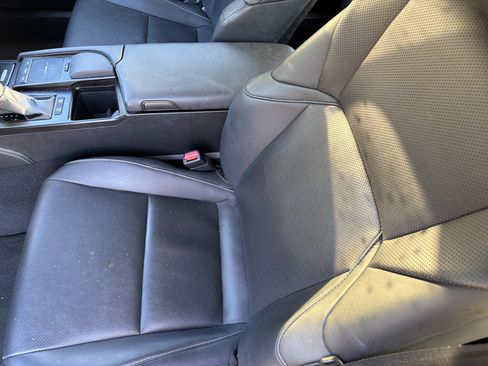 Used 2019 Lexus ES 300h w/ Premium Package FWD image 15